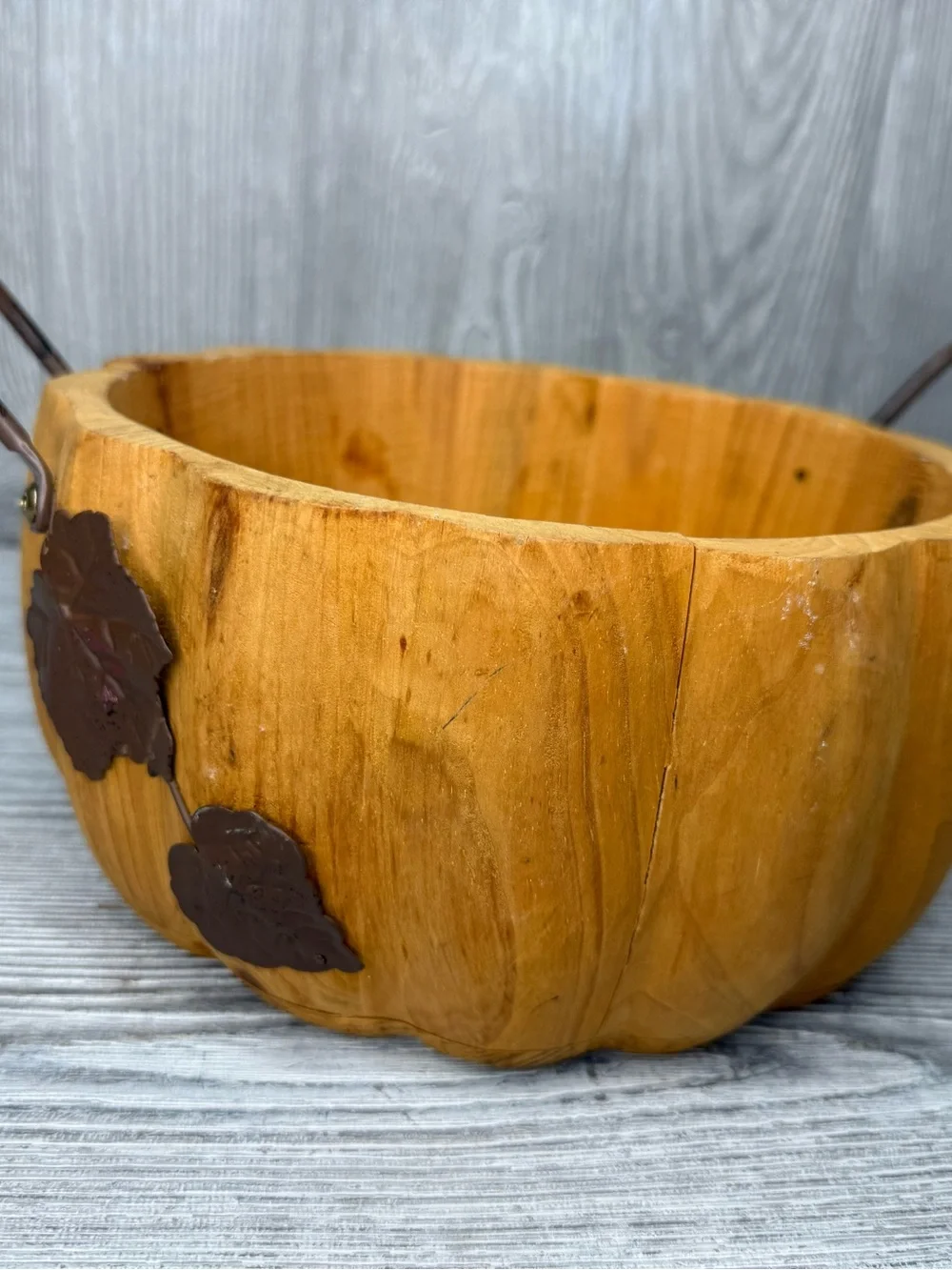 Pier 1 Wooden Pumpkin Bowl Basket Metal Handles Leaf Fall Design decoration